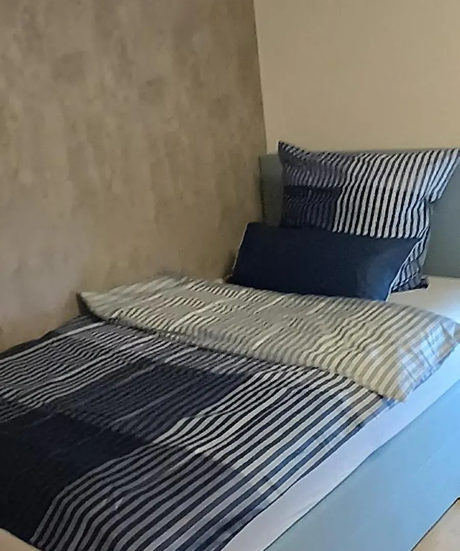 Komfortable Ferienwohnung In Floersheim-Weilbach Floersheim am Main 0*,  Germany
